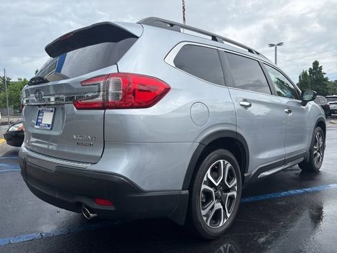 Used 2024 Subaru Ascent Touring w/ Popular Package #2 AWD/4WD image 5