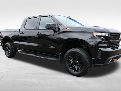 Used 2022 Chevrolet Silverado 1500 LT Trail Boss w/ Bed Protection Package AWD/4WD image 10