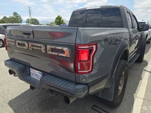 Used 2018 Ford F150 Raptor w/ Equipment Group 802A Luxury AWD/4WD image 4