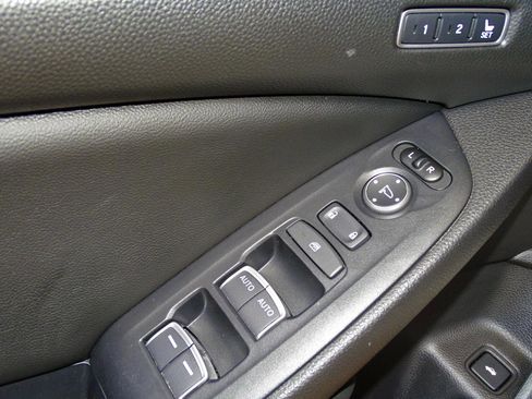 Used 2019 Honda Accord EX-L image 14