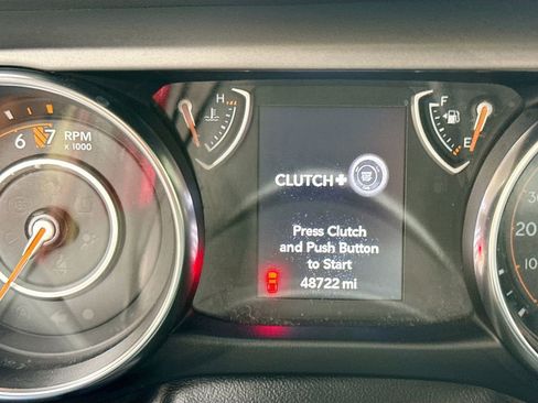 Used 2022 Jeep Gladiator Sport image 13