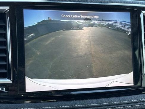 Used 2024 Chrysler Pacifica Limited FWD image 35