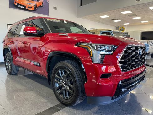 Used 2023 Toyota Sequoia Platinum image 6