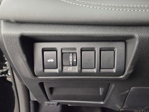 Certified 2025 Subaru Legacy Limited AWD/4WD image 33