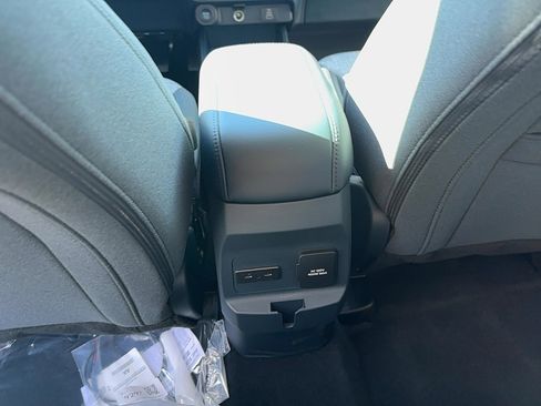 New 2025 Ford Maverick XLT w/ XLT Luxury Package image 12