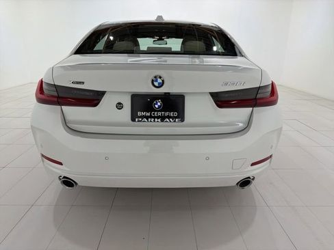 Certified 2023 BMW 330i xDrive Sedan w/ Premium Package AWD/4WD image 4