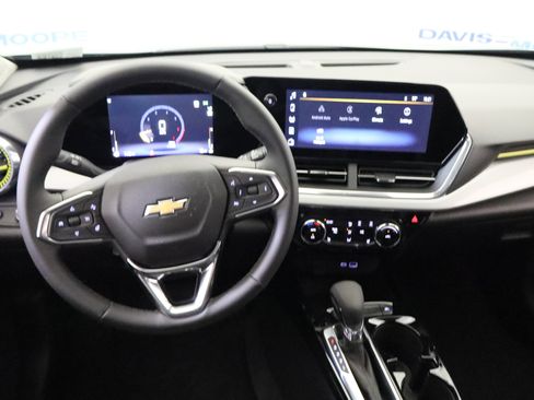New 2026 Chevrolet Trax LT w/ Driver Confidence Package FWD image 18