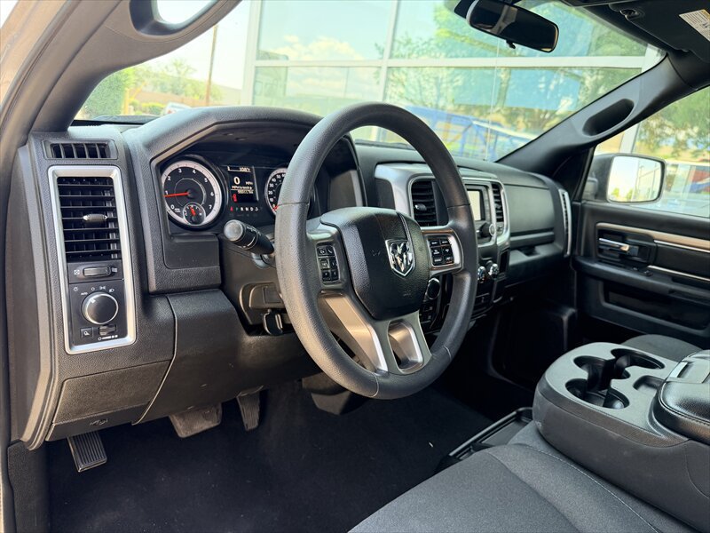 Used 2024 RAM 1500 Warlock AWD/4WD image 10