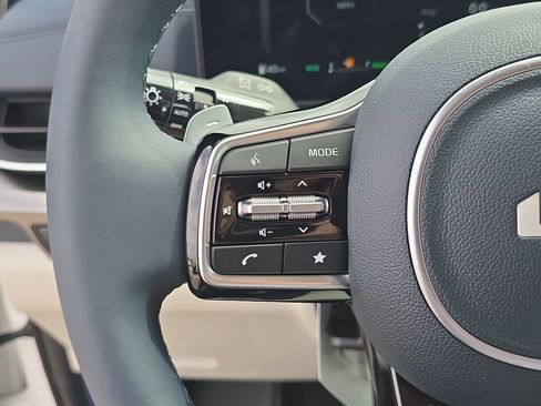 New 2026 Kia Carnival SX Prestige FWD image 31