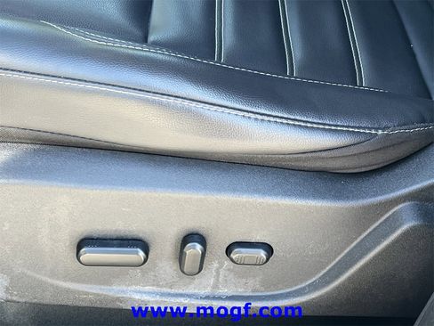 Used 2019 Ford Escape SEL image 20