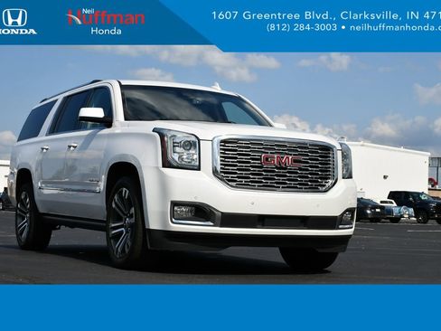 Used 2019 GMC Yukon XL Denali w/ Denali Ultimate Package AWD/4WD image 1