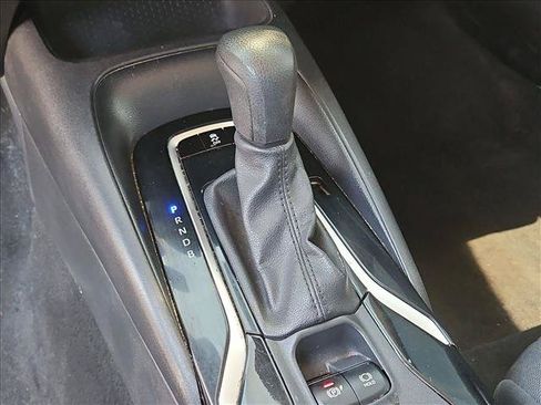 Used 2020 Toyota Corolla LE FWD image 14