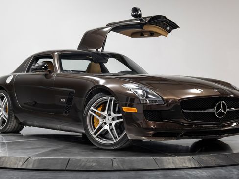 Used 2014 Mercedes-Benz SLS AMG GT Coupe image 52
