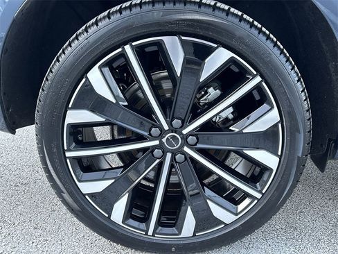 New 2026 Volvo XC60 T8 Ultra w/ Climate Package image 12