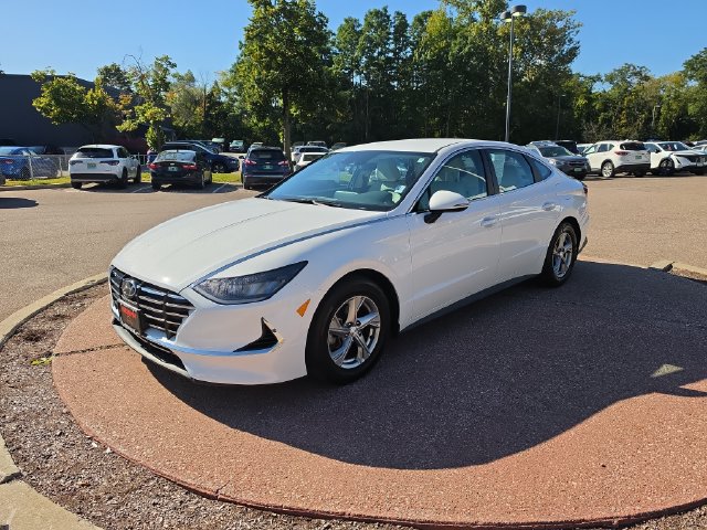 Used 2023 Hyundai Sonata SE FWD image 1