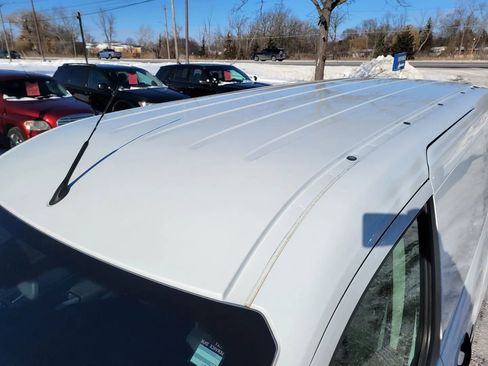 Used 2017 Ford Transit Connect XLT image 18