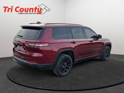 Used 2022 Jeep Grand Cherokee L Limited image 8