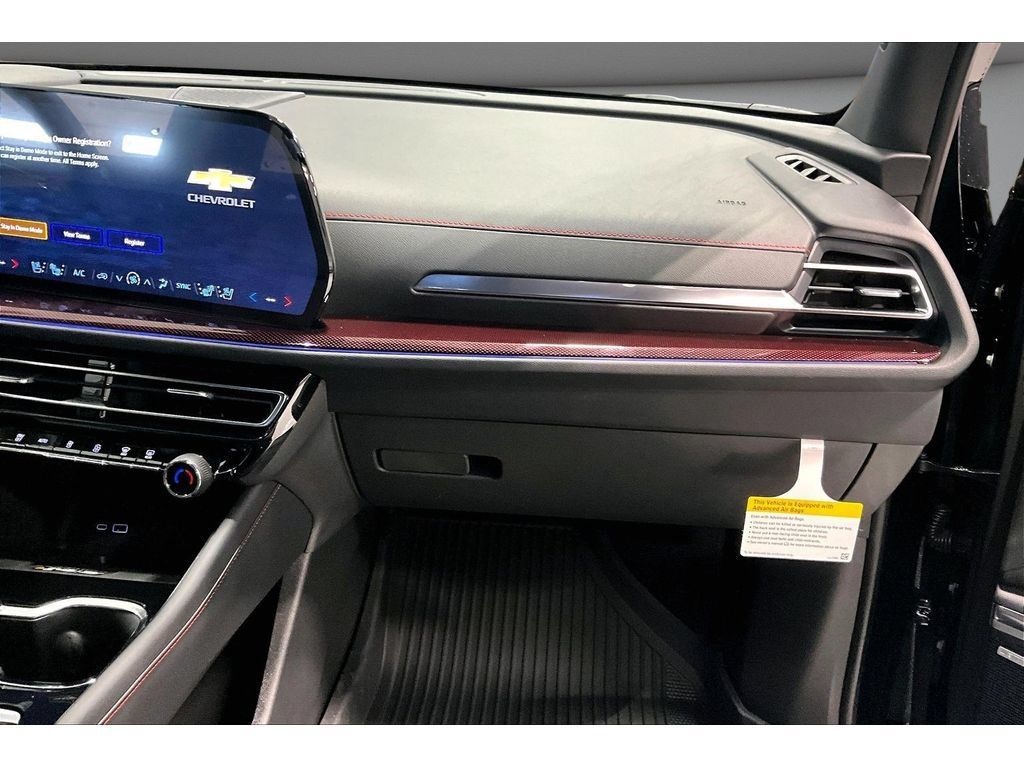 New 2026 Chevrolet Traverse RS w/ LPO, Floor Liner Package FWD image 48
