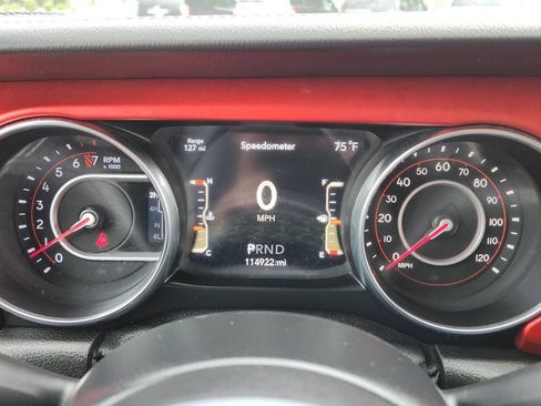 Used 2020 Jeep Wrangler Unlimited Rubicon w/ Cold Weather Group AWD/4WD image 22