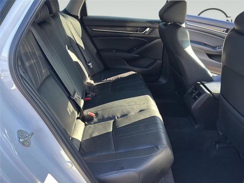 Used 2018 Honda Accord EX-L image 31