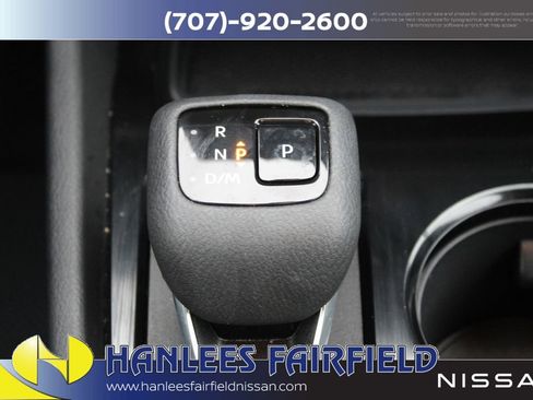 Used 2025 Nissan Rogue S image 22