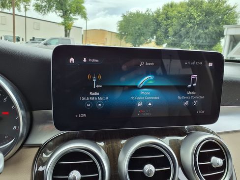 Used 2020 Mercedes-Benz GLC 300 image 24
