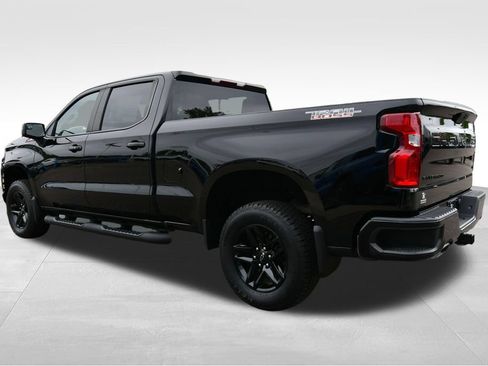 Used 2022 Chevrolet Silverado 1500 LT Trail Boss w/ Bed Protection Package AWD/4WD image 5