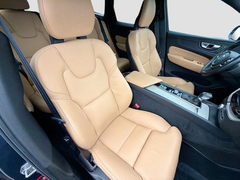 Used 2018 Volvo XC60 T6 Inscription w/ Convenience Package image 15