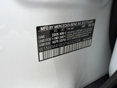 Used 2023 Mercedes-Benz GLB 250 4MATIC image 30