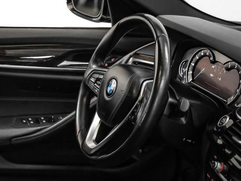 Used 2018 BMW 540i RWD image 17