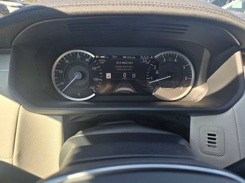 Used 2023 Land Rover Discovery S R-Dynamic image 28