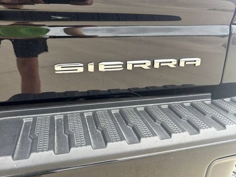 Used 2023 GMC Sierra 1500 Denali w/ Denali Reserve Package AWD/4WD image 26