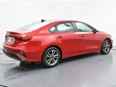Used 2022 Kia Forte LXS FWD image 7