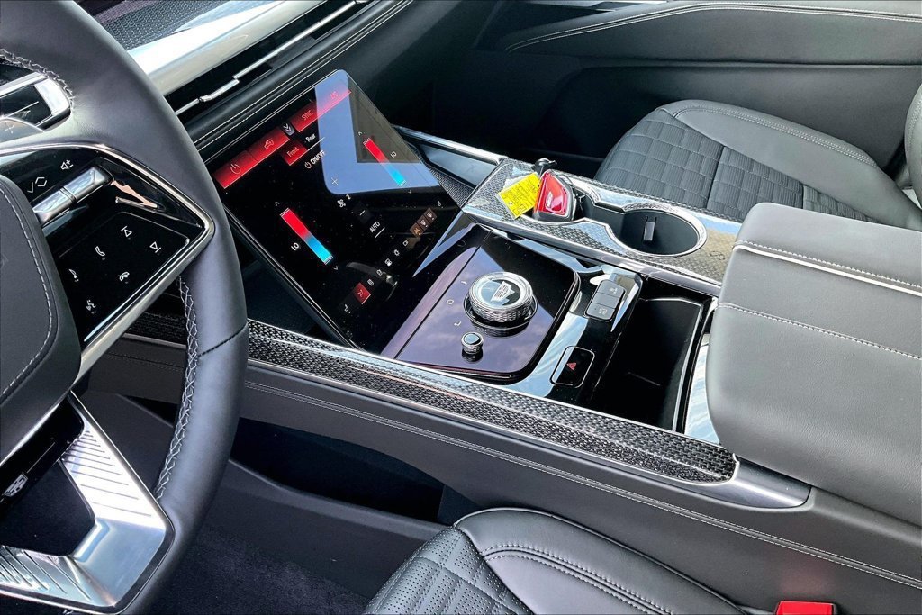 New 2026 Cadillac Escalade V AWD/4WD image 8