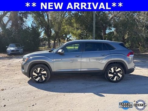 Used 2025 Volkswagen Atlas Cross Sport SE image 15