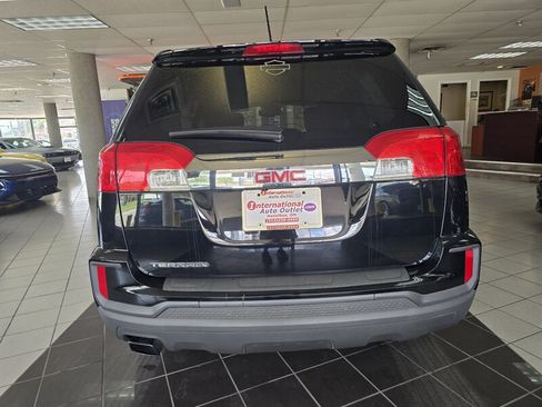 Used 2017 GMC Terrain SLE FWD image 5