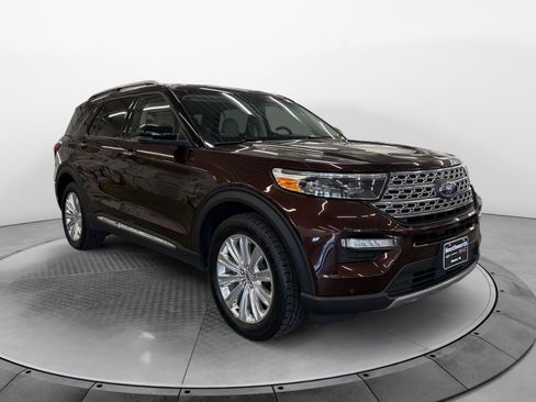Used 2020 Ford Explorer Limited w/ Hybrid Equipment Group 310A AWD/4WD image 4