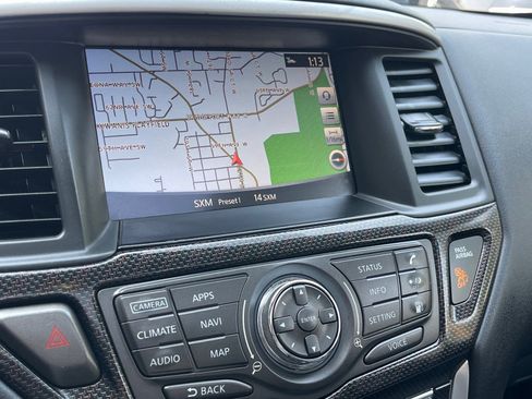 Used 2019 Nissan Pathfinder SL image 41