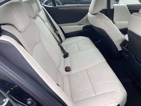 Used 2025 Lexus ES 350 Ultra Luxury FWD image 37