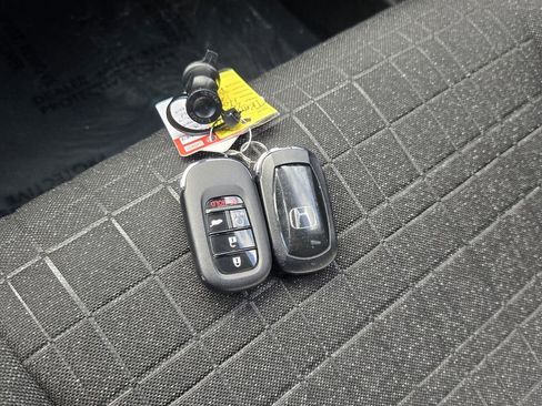 Used 2024 Honda HR-V Sport image 19