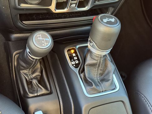 Used 2024 Jeep Wrangler Sahara w/ Technology Group image 36