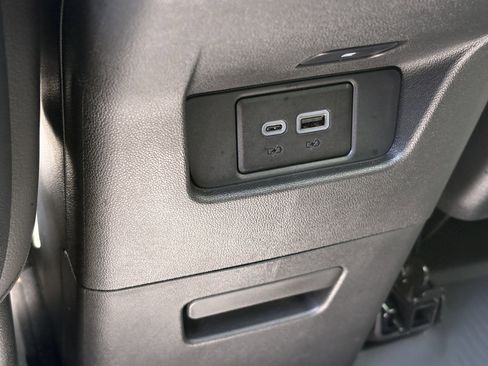 Certified 2024 Cadillac XT6 Luxury w/ LPO, Floor Liner Package AWD/4WD image 16