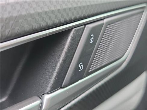 New 2026 Volkswagen Atlas Peak Edition AWD/4WD image 6