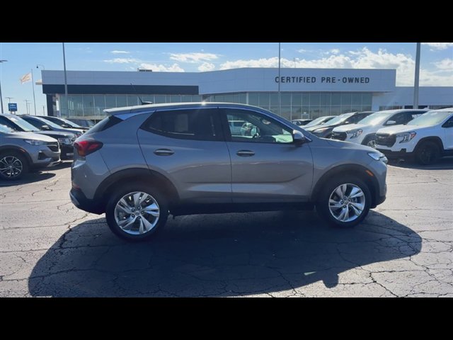 Certified 2024 Buick Encore GX Preferred w/ Comfort Package FWD image 9