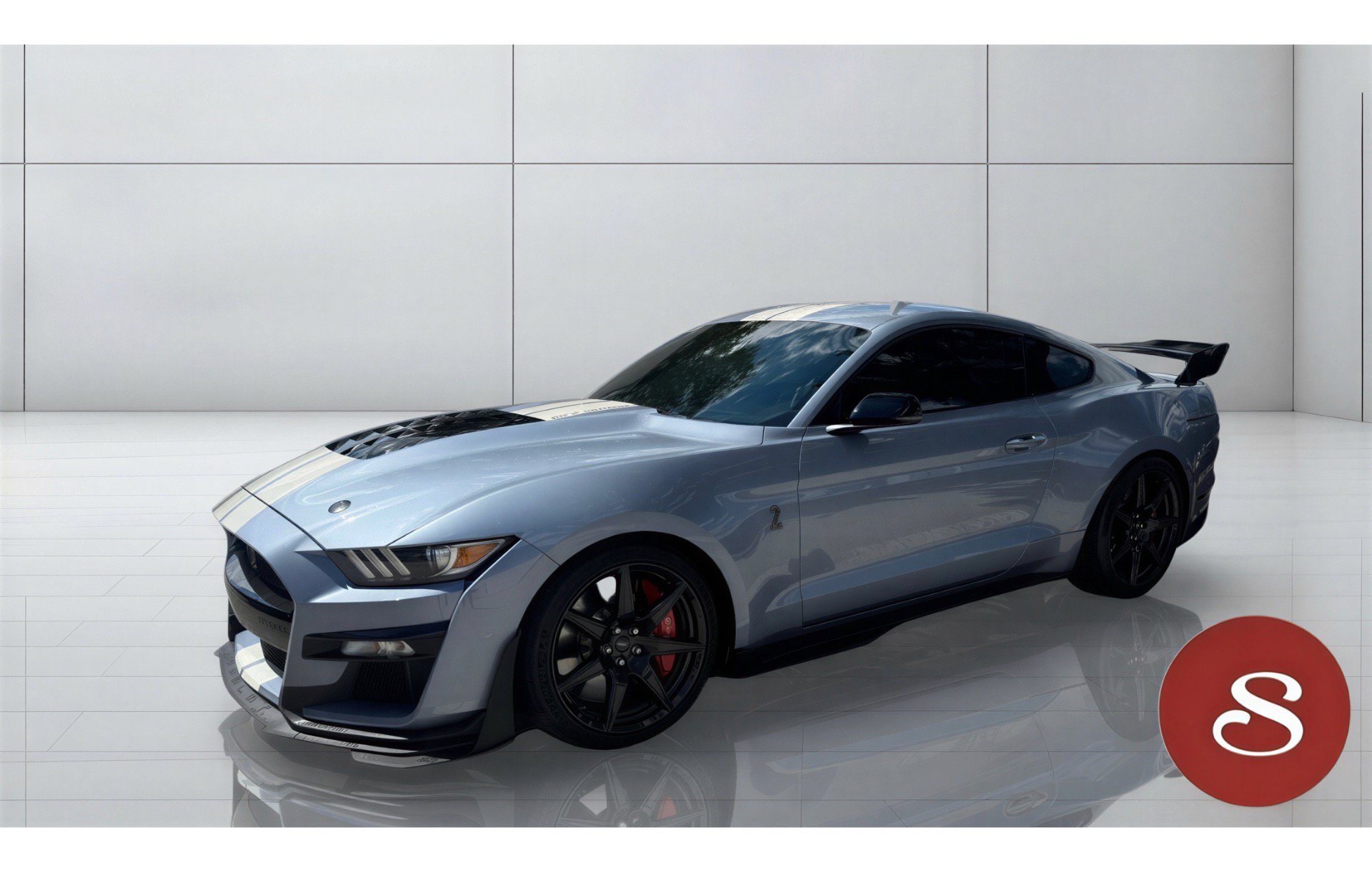 Used 2022 Ford Mustang Shelby GT500 w/ Carbon Fiber Track Pack RWD image 1