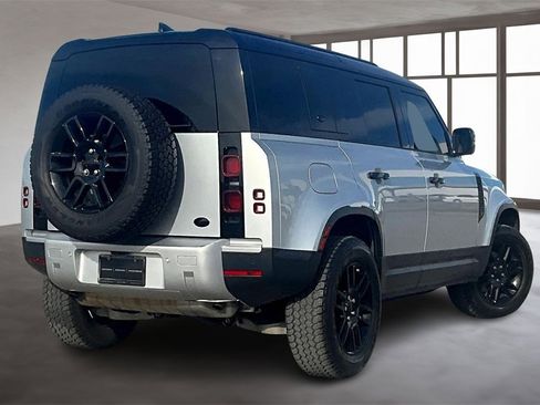 Used 2023 Land Rover Defender 110 S image 2