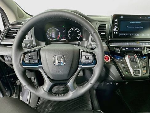 Certified 2026 Honda Odyssey Elite image 11