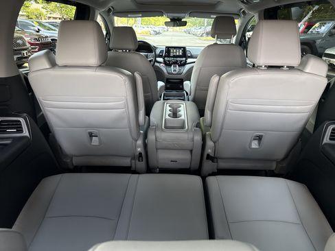 Used 2024 Honda Odyssey EX-L image 18