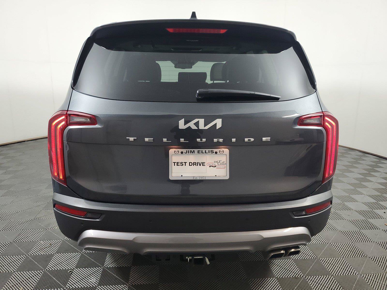 Used 2022 Kia Telluride EX w/ EX Premium Package FWD image 5
