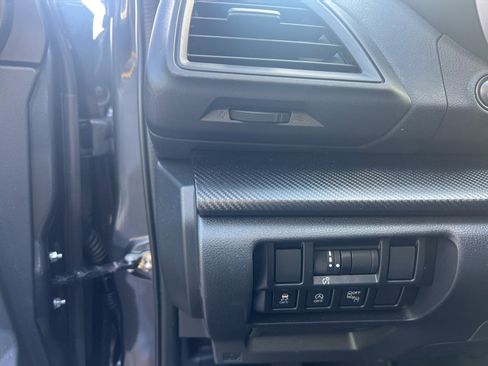 Used 2023 Subaru Crosstrek 2.0i Premium image 33